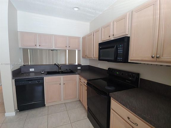 4th image of 5071 Palmbrooke Cir #5071