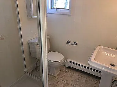 1st Floor Full-Size Bathroom