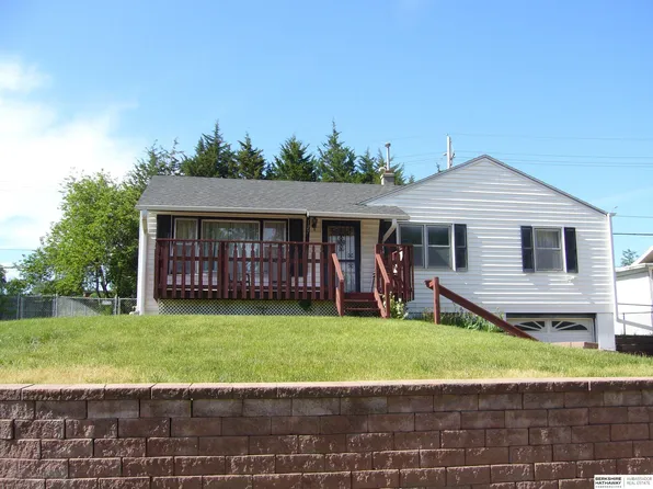 127 Kirby Ave, Bellevue, NE 68005