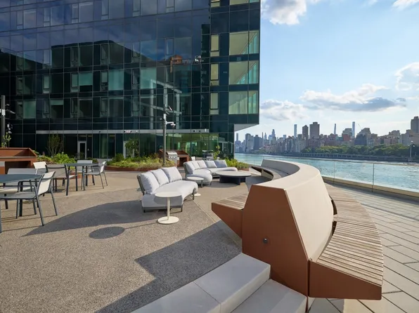 10 Halletts Point image 65 of 68