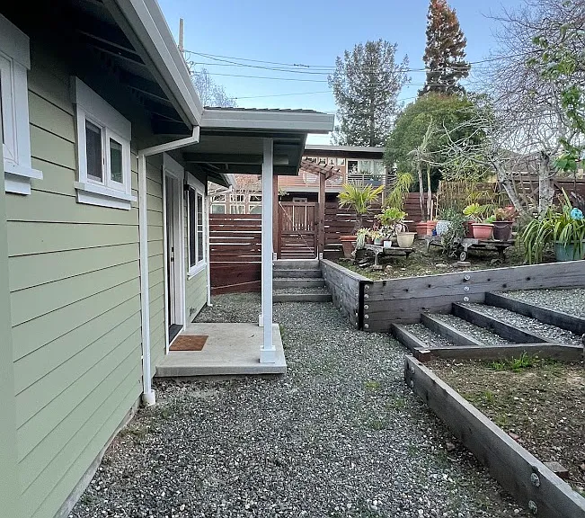 51 Amicita Ave — Photo 2