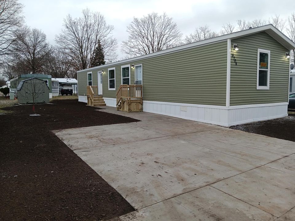 1st image of 5704 Pinebrook Ave SE #66