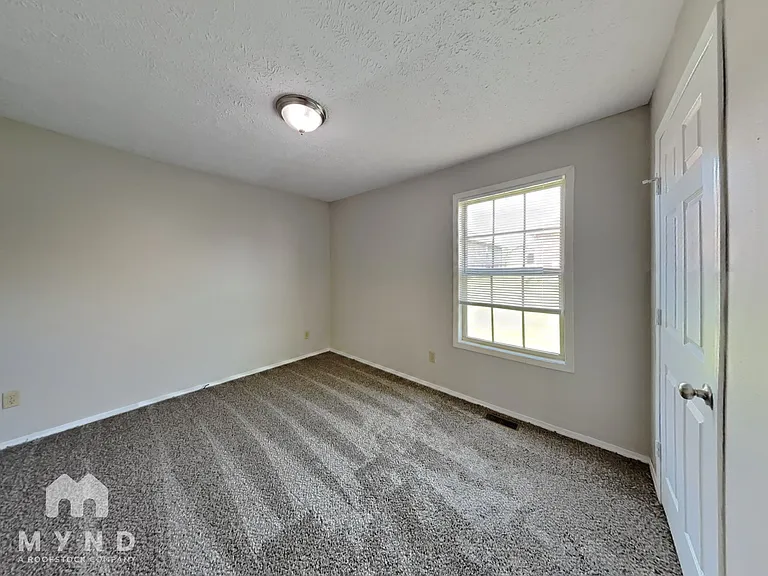 1241 S Rome Ave — Photo 14
