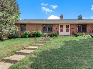 1276 Bradley St, Saint Paul, MN 55130