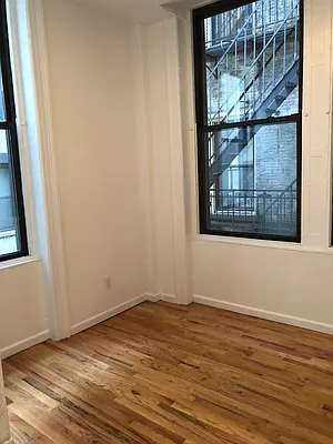 Rented by City Connections Realty | media 9