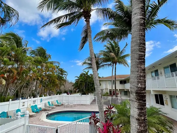 1872 NE 46th St, Fort Lauderdale, FL