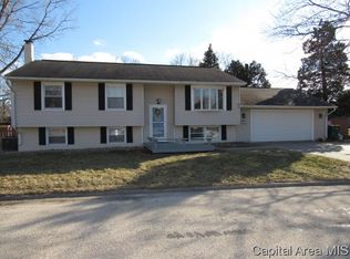 1200 Willow Ln, Galesburg, IL