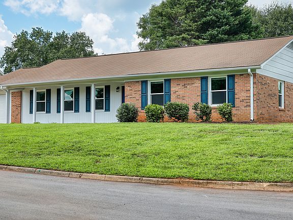 100 Ambergate Ct.