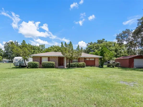 36311 Dobbs Ln, Zephyrhills, FL 33541