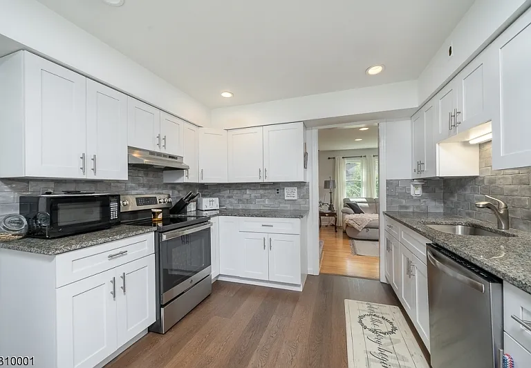 69 Woodland Rd — Photo 8