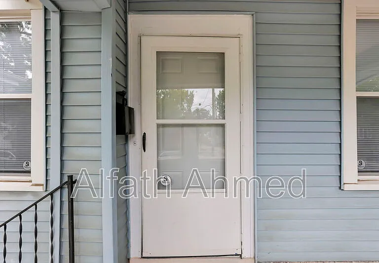 294 Wyandotte Ave — Photo 9