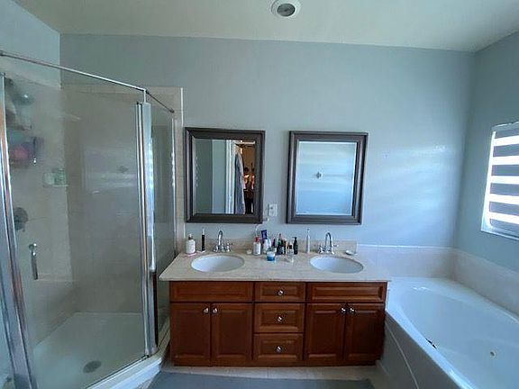 5th image of 443 NE 1st St #443