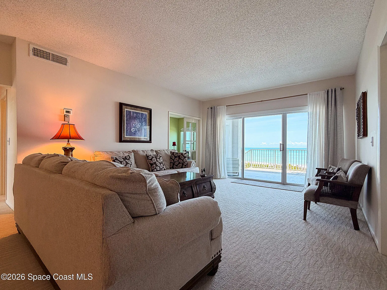 3 bed, 2.5 bath, 2036 sqft, $3,800 — Photo 4