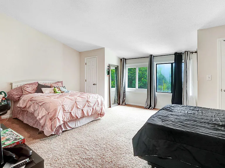 1900 Harris St #1 — Photo 16
