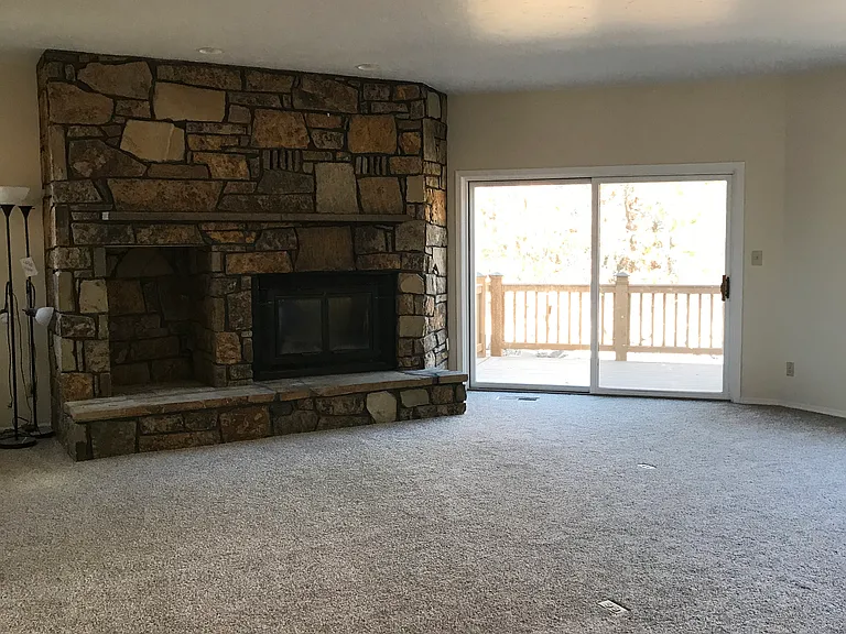 301 Timberline Dr — Photo 5