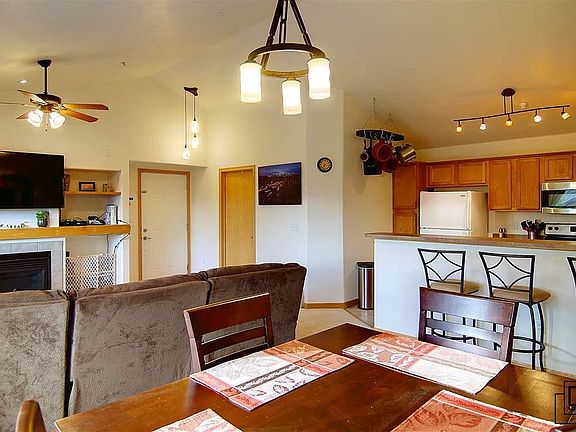 3rd image of 3325 Columbine Dr Unit 1109