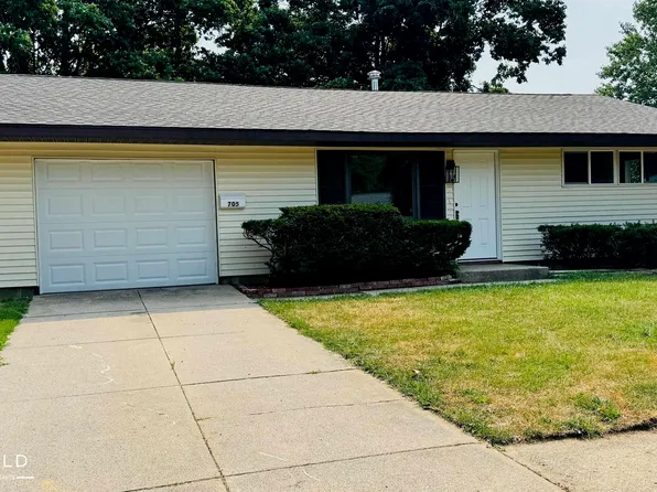 705 Isham St, Owosso, MI 48867