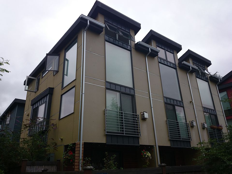 1st image of 1716 California Ave SW Unit A
