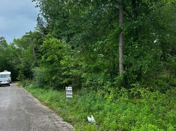 939 Avenue J Pl, Conroe, TX 77301