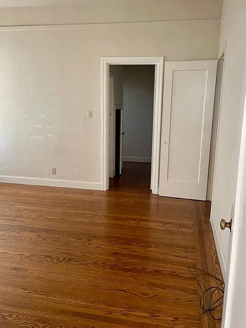 Studio, 1000 sqft, $2,600 — Photo 4