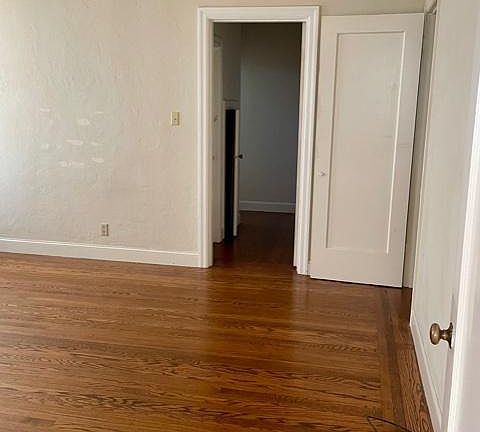 4th image of 410 Eucalyptus Ave #1