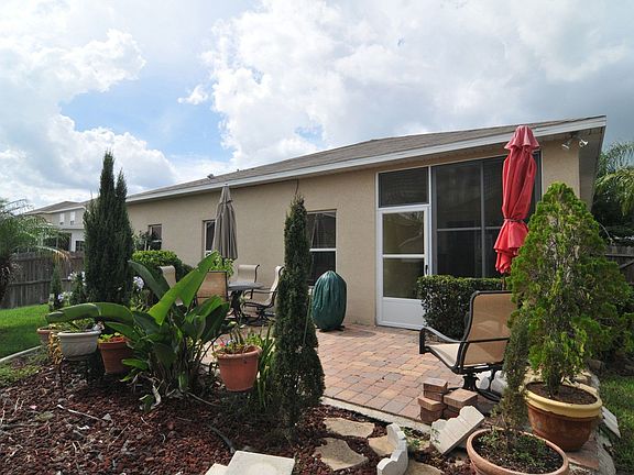 4th image of 281 Clydesdale Cir