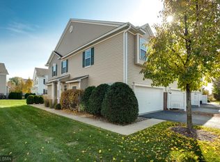 11001 Oak Grove Cir UNIT A, Woodbury, MN 55129