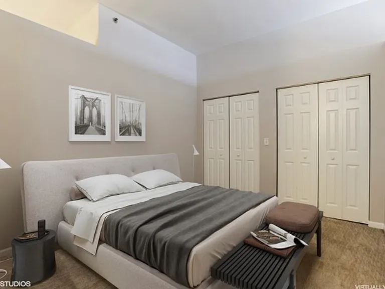 340 W Superior St #1106 — Photo 6