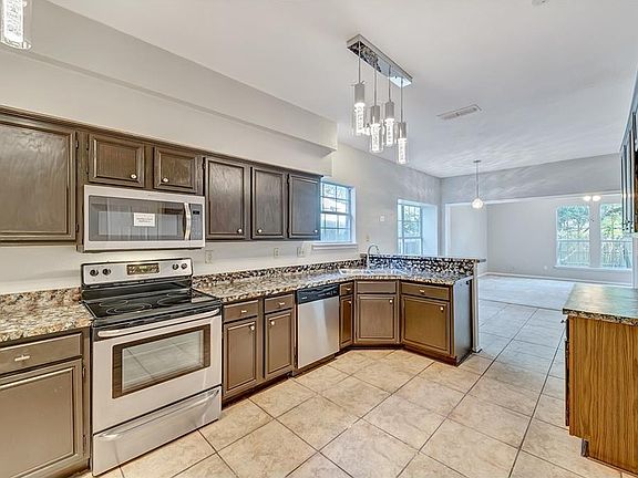 2nd image of 3113 Clovermeadow Dr