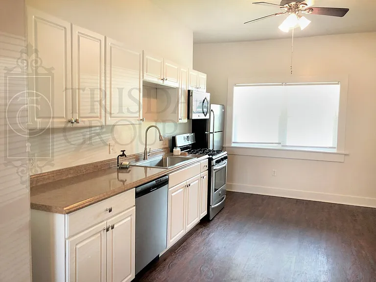 605 Griffin St — Photo 8