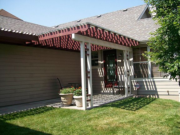 cedar pergola on patio