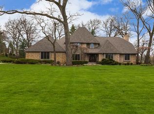 29W240 Shagbark Dr, West Chicago, IL 60185