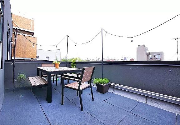 3rd image of 537 Park Pl APT 4