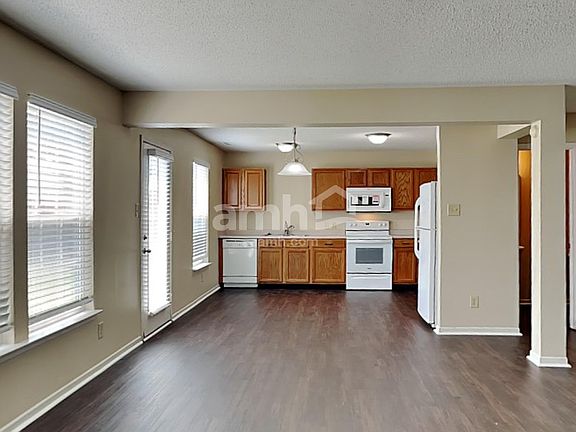 4th image of 10325 Carrington Way
