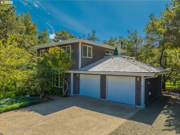 811 Lakeview Dr, Manzanita, OR 97130