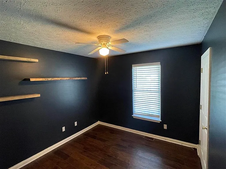 20 Tyne Ave — Photo 12