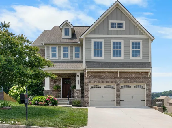 10850 Hunters Knoll Ln, Knoxville, TN 37932