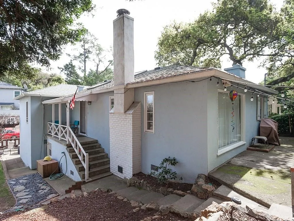 1705 Valley View Ave photo 1