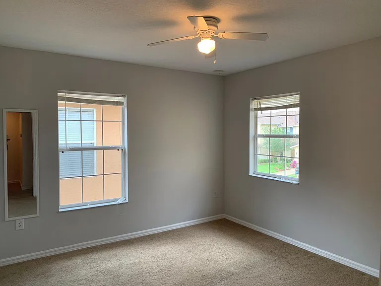 2535 Hassonite St — Photo 10