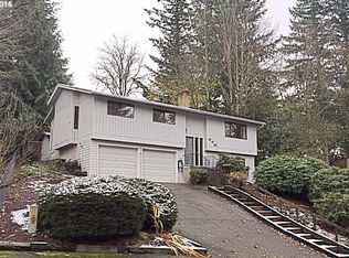 948 NE Foothills Dr, Estacada, OR 97023