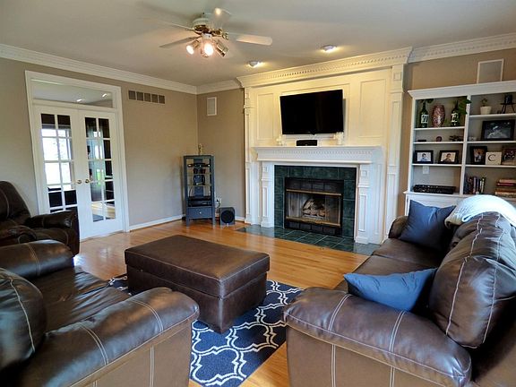 2nd image of 1697 Thall Dr