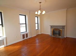 686 10th Ave #4F, New York, NY 10019
