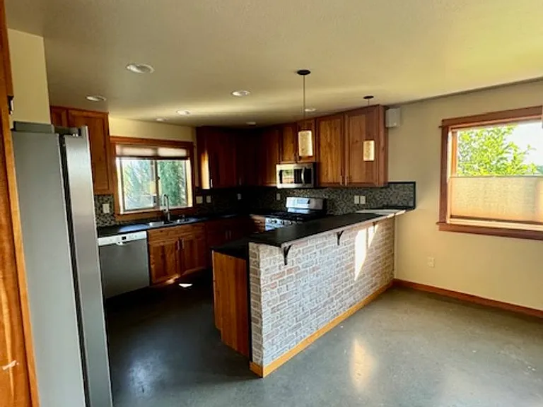 4020 Annie St — Photo 46