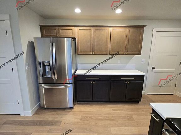 3rd image of 1176 SW 22nd St