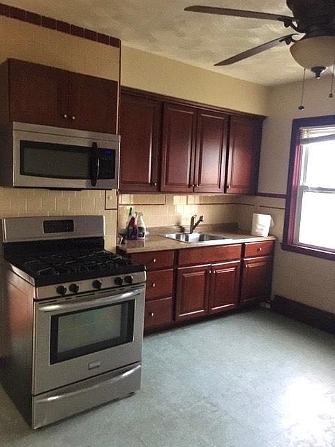 1st image of 216 Sunbury St #2