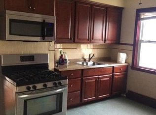 216 Sunbury St #2, Providence, RI 02908