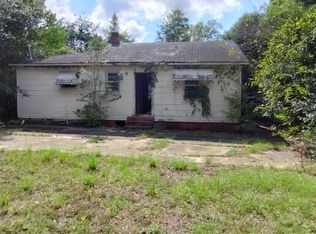 1041 Manning Rd, Sumter, SC 29150