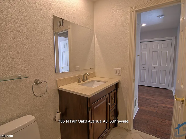 785 N Fair Oaks Ave #8 — Photo 16