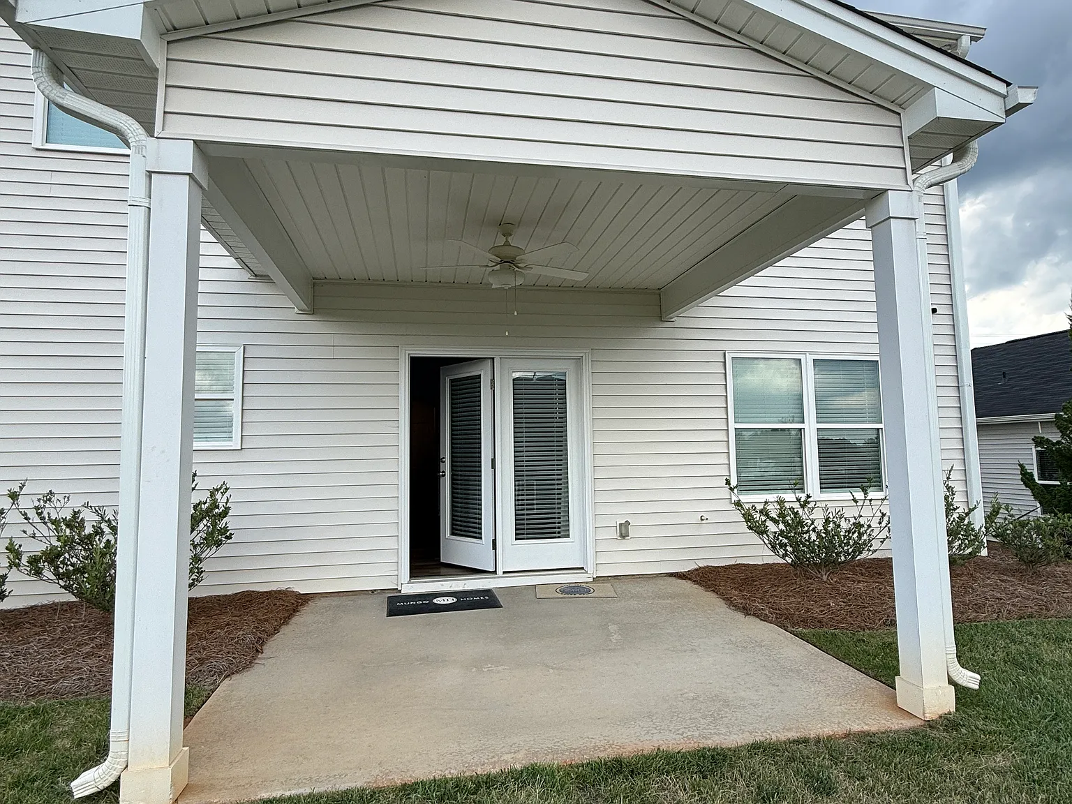 4 bed, 2175 sqft, $2,450 — Photo 4