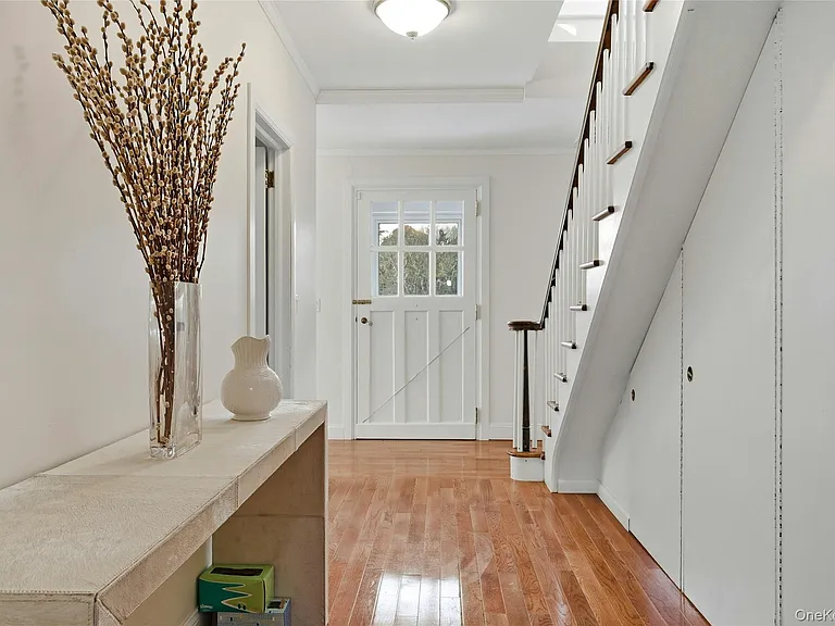 74 Peacock Ln — Photo 12